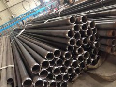 午夜激情网站價格如何定義